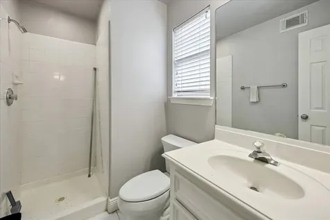 1304 Dart Street F Houston TX 77007