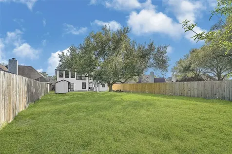 9026 Lawncliff Lane Houston TX 77040