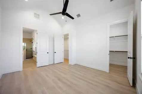 2528 Live Oak Street Houston TX 77004