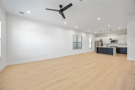 2528 Live Oak Street Houston TX 77004