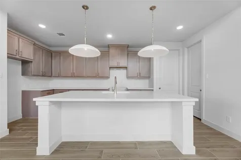 1906 El Pino Street Montgomery TX 77316