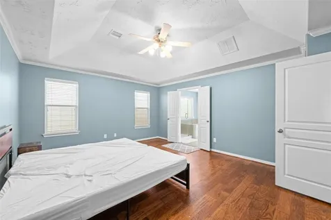 3410 Skyline Village Drive Houston TX 77057