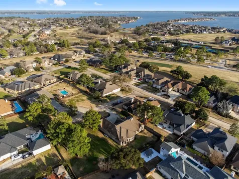 14 Darien Court Montgomery TX 77356