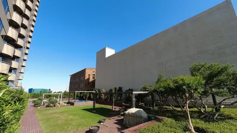 5000 Montrose Boulevard 11b Houston TX 77006