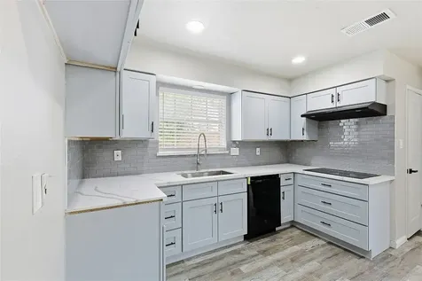 16438 Glenshannon Drive Houston TX 77059