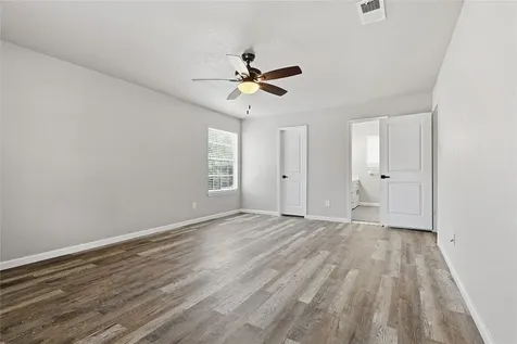16438 Glenshannon Drive Houston TX 77059