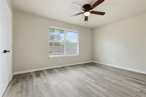 16438 Glenshannon Drive Houston TX 77059