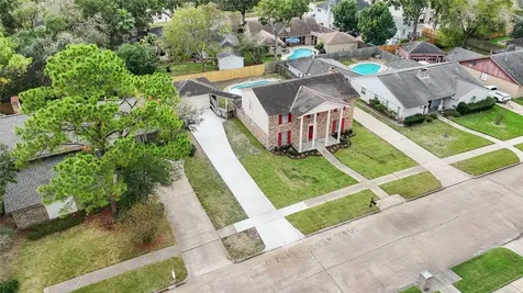 16438 Glenshannon Drive Houston TX 77059