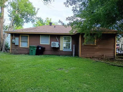 5617 Malmedy Road Houston TX 77033