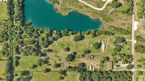 1611 Bunyard Road Alvin TX 77511
