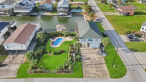 22102 Pecos Drive Galveston TX 77554