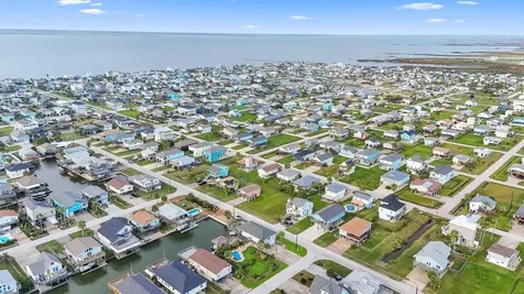 22102 Pecos Drive Galveston TX 77554