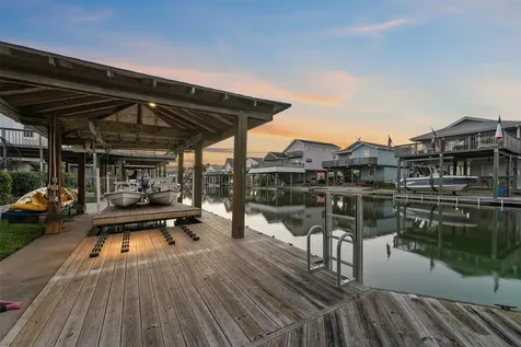 22102 Pecos Drive Galveston TX 77554