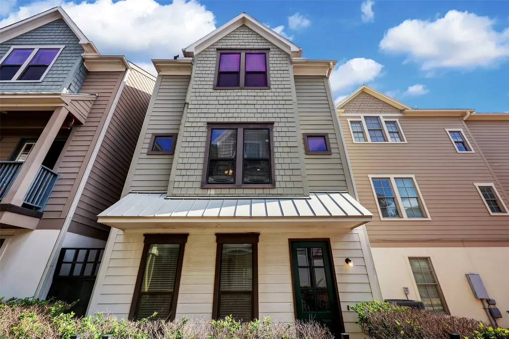 3245 Maxroy Street Houston TX 77008