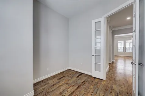 3245 Maxroy Street Houston TX 77008
