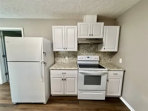 124 Bennett Street West Columbia TX 77486