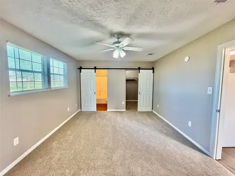 124 Bennett Street West Columbia TX 77486