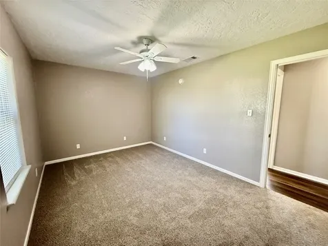 124 Bennett Street West Columbia TX 77486