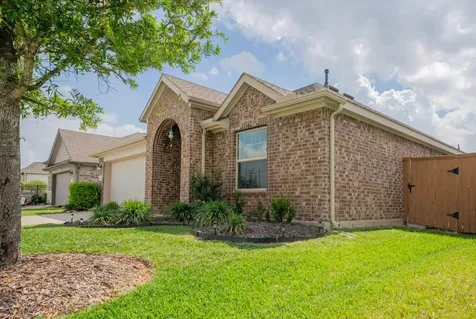 8658 Flamingo Bay Lane Cypress TX 77433
