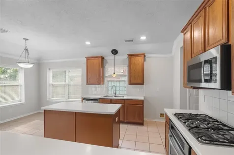 95 E Whistlers Bend Circle The Woodlands TX 77384