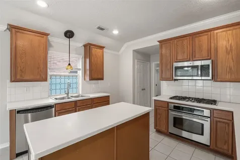 95 E Whistlers Bend Circle The Woodlands TX 77384