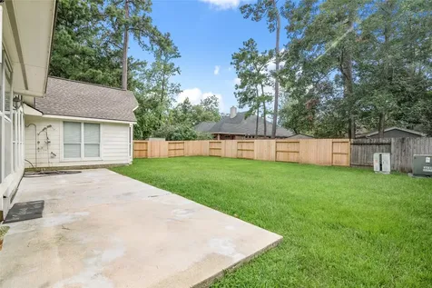 95 E Whistlers Bend Circle The Woodlands TX 77384