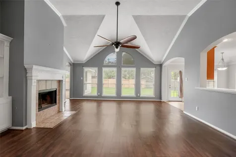 95 E Whistlers Bend Circle The Woodlands TX 77384