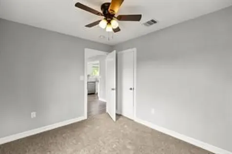 5210 Pickfair Street Houston TX 77026