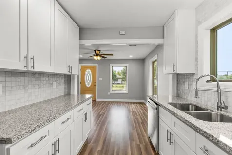 5210 Pickfair Street Houston TX 77026