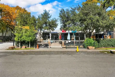 5646 Larkin Street Houston TX 77007