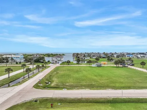 151 Miramar Drive Galveston TX 77554