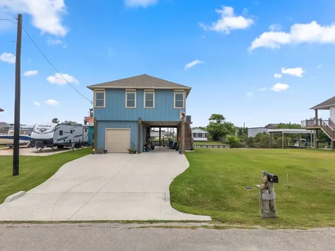 2023 County Road 201 Sargent TX 77414