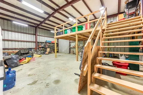 1095 County Road 423 Alvin TX 77511