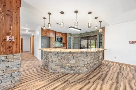 1095 County Road 423 Alvin TX 77511
