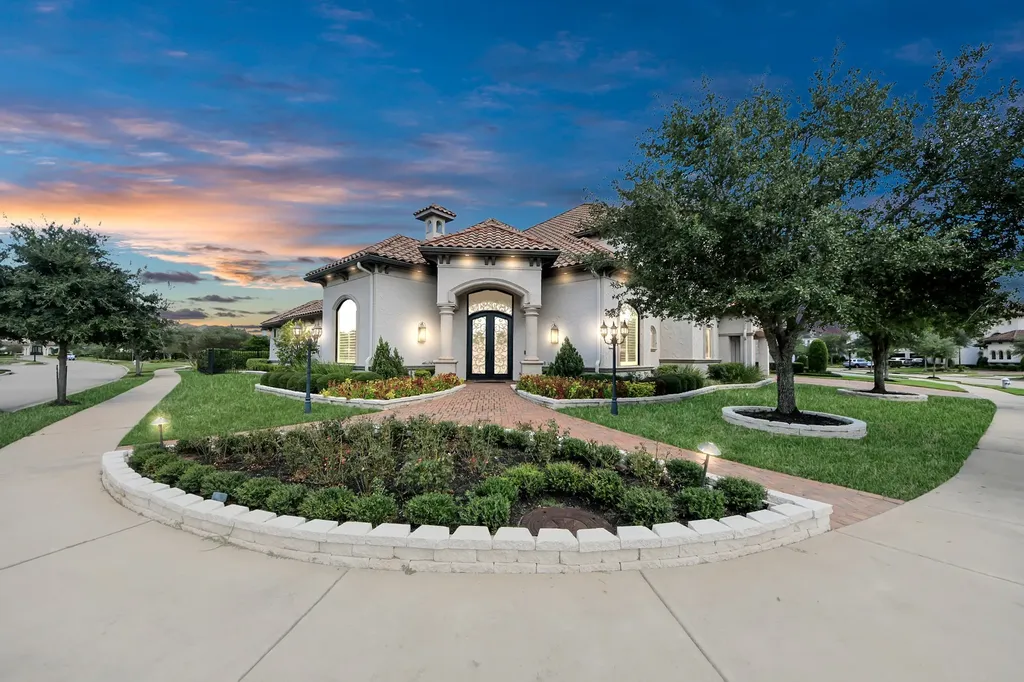 7 Haven Shore Lane Sugar Land TX 77479