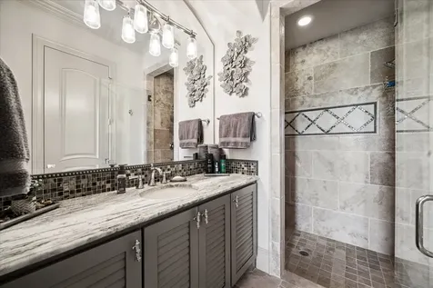 7 Haven Shore Lane Sugar Land TX 77479