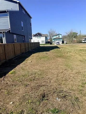 5002 Higgins Street Houston TX 77033