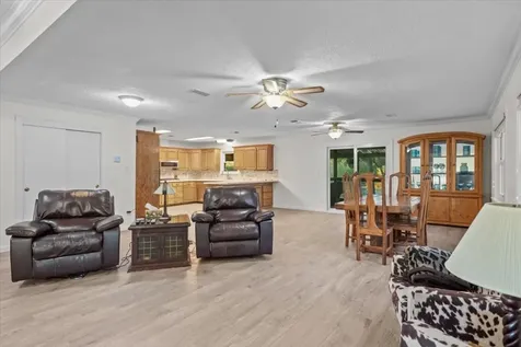 603 Shady Glen Drive Anahuac TX 77514