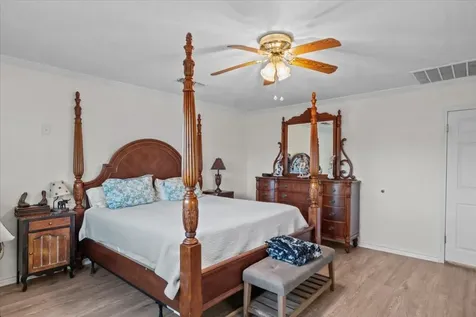 603 Shady Glen Drive Anahuac TX 77514
