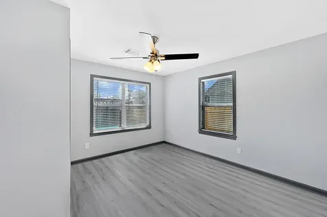 4406 Edison Street Houston TX 77009