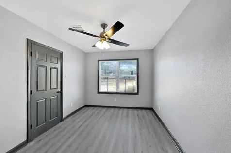 4406 Edison Street Houston TX 77009