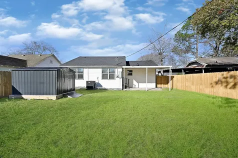 4406 Edison Street Houston TX 77009