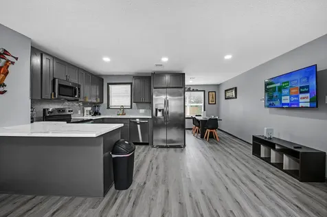 4406 Edison Street Houston TX 77009