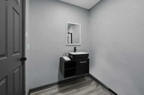 4406 Edison Street Houston TX 77009