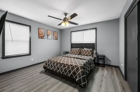 4406 Edison Street Houston TX 77009