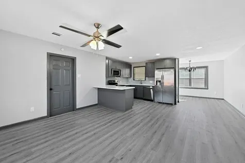 4406 Edison Street Houston TX 77009