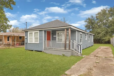 6218 Woodrow Street Texas City TX 77591
