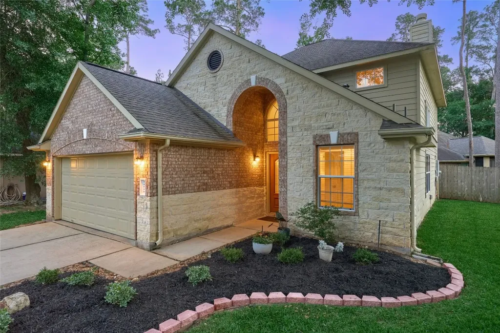 12515 Lake Shore Drive Montgomery TX 77356