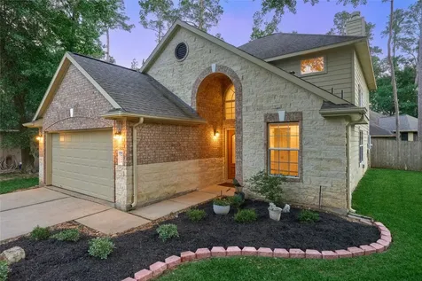 12515 Lake Shore Drive Montgomery TX 77356