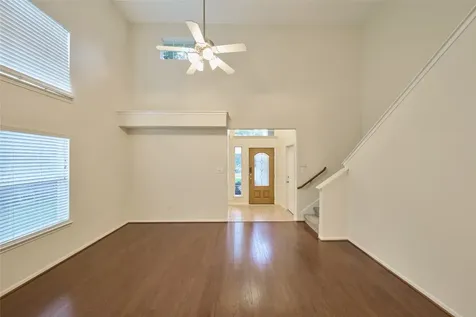 12515 Lake Shore Drive Montgomery TX 77356